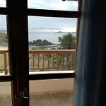 Litsa Πατητήρι
