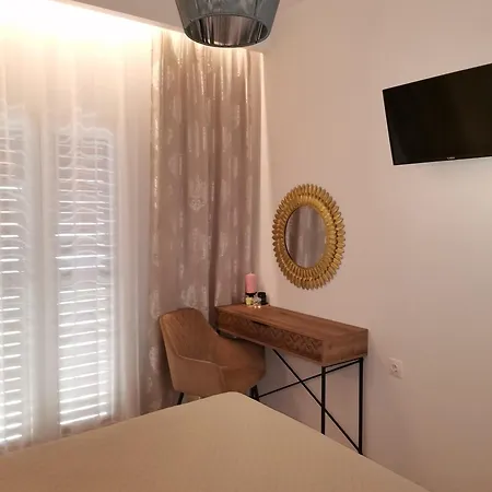 Litsa Apartment