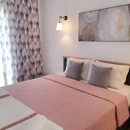 Apartment Litsa *